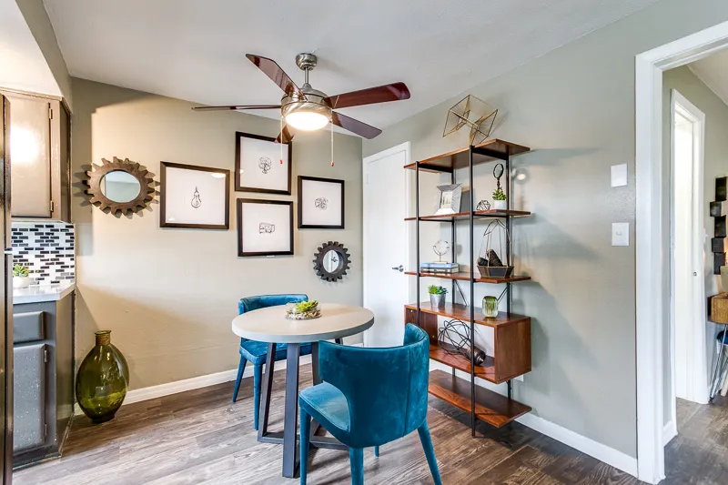 Stardust — Dining area